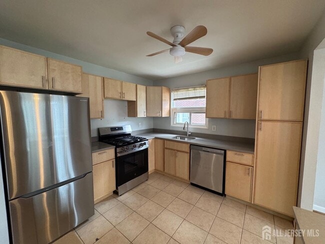 Building Photo - 1038 Kingsland Ln
