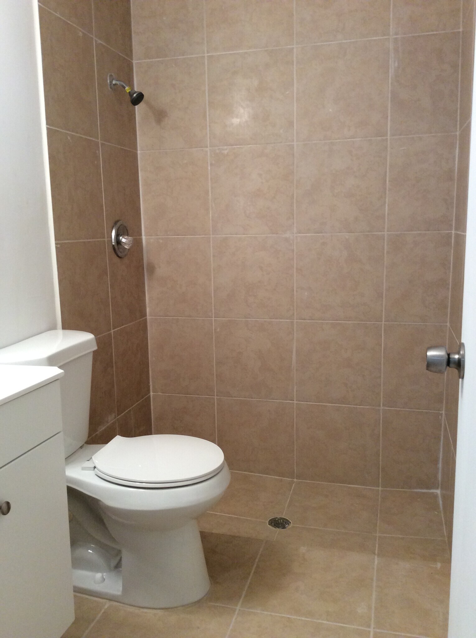 Master Bedroom #1 bathroom - 3120 SW 12th Pl