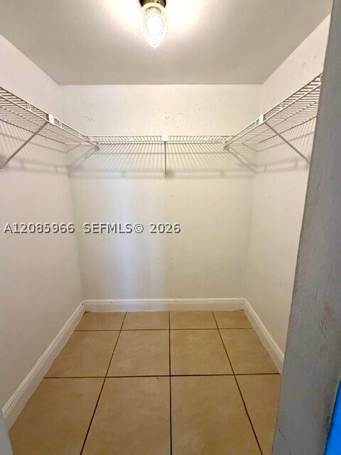 Building Photo - 7820 S Colony Cir