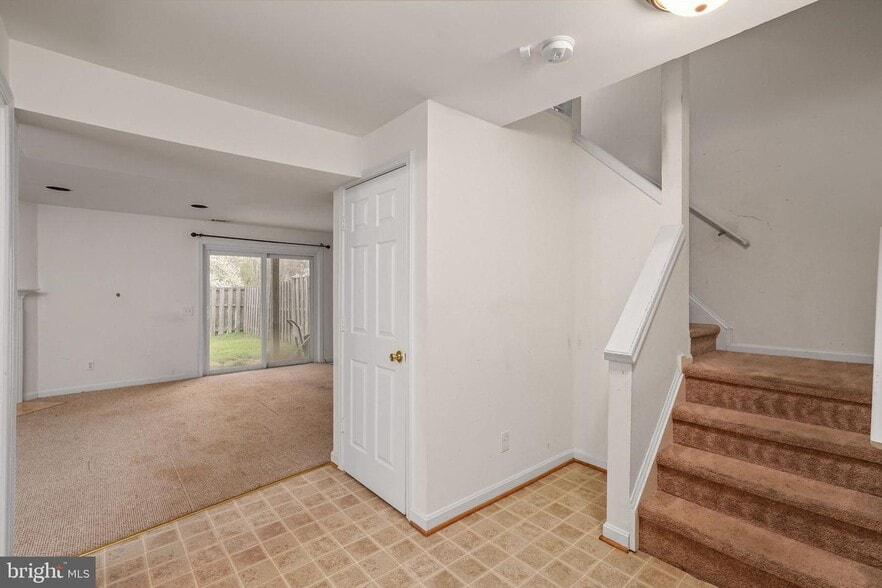 Building Photo - 306 Batley Ct