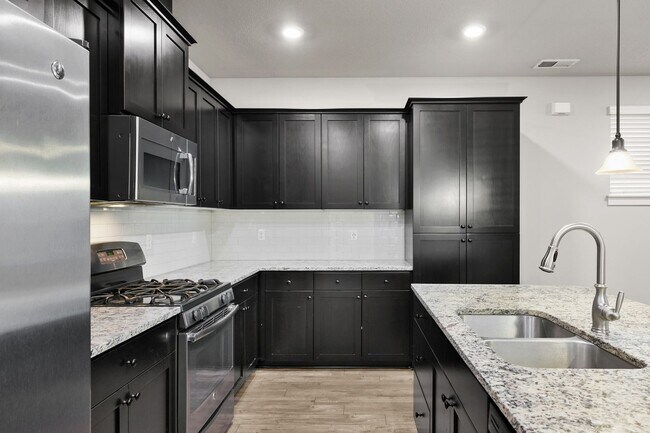 Building Photo - 9359 SW Treble Ln
