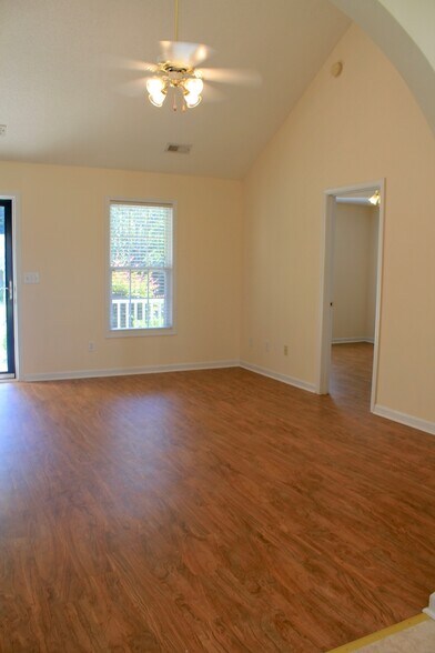 Building Photo - 2320 Mancke Drive