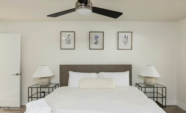 Building Photo - 11212 N Sundown Dr