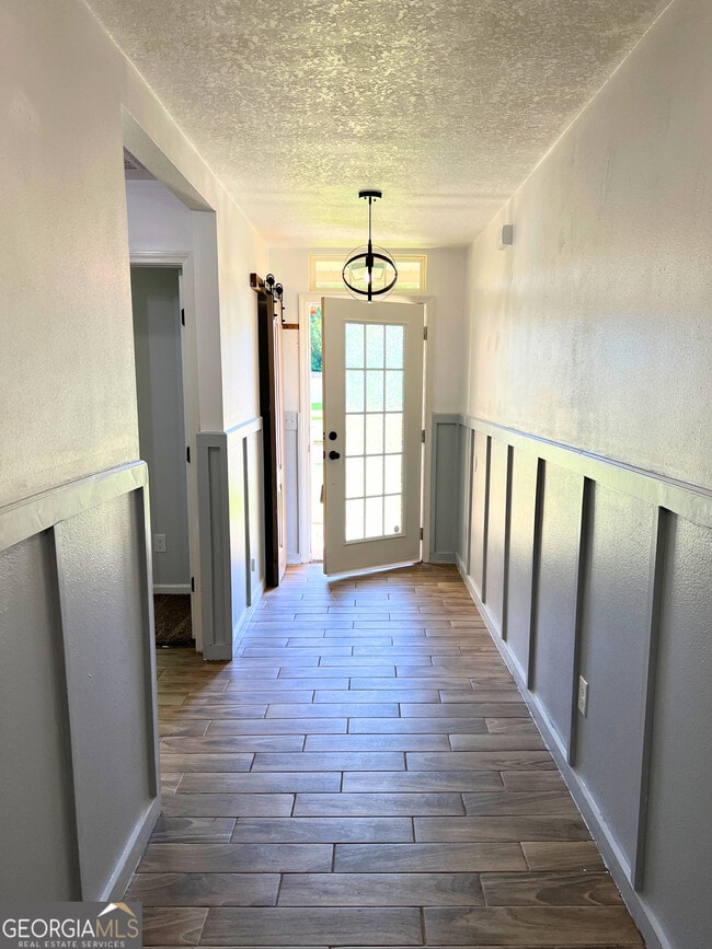 Building Photo - 204 Hayworth Ct
