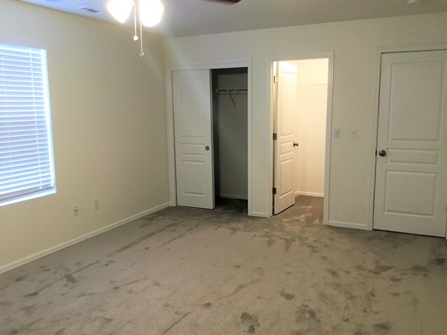 Building Photo - 7132 S Kaywood Ave