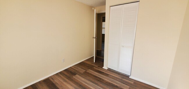 Building Photo - 7402 Brigmore Dr