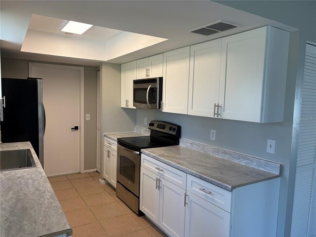 Building Photo - 12570 Indiana Woods Ln