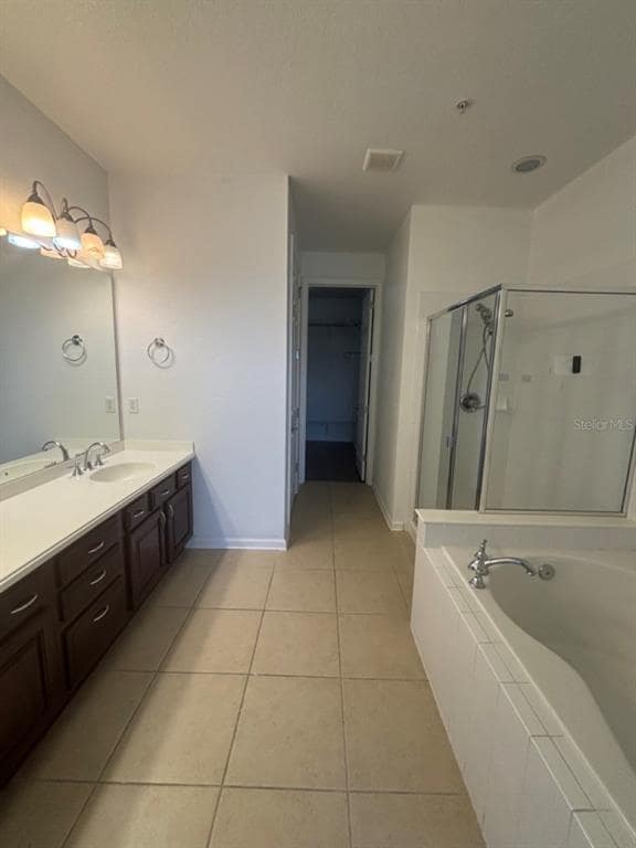 Building Photo - 3356 Robert Trent Jones Dr