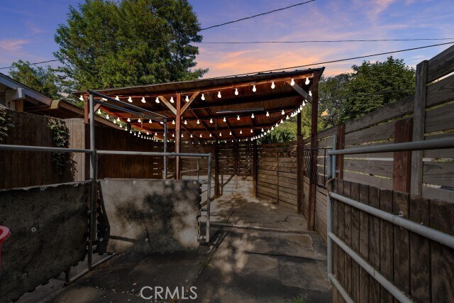 Building Photo - 20571 Sycamore Dr
