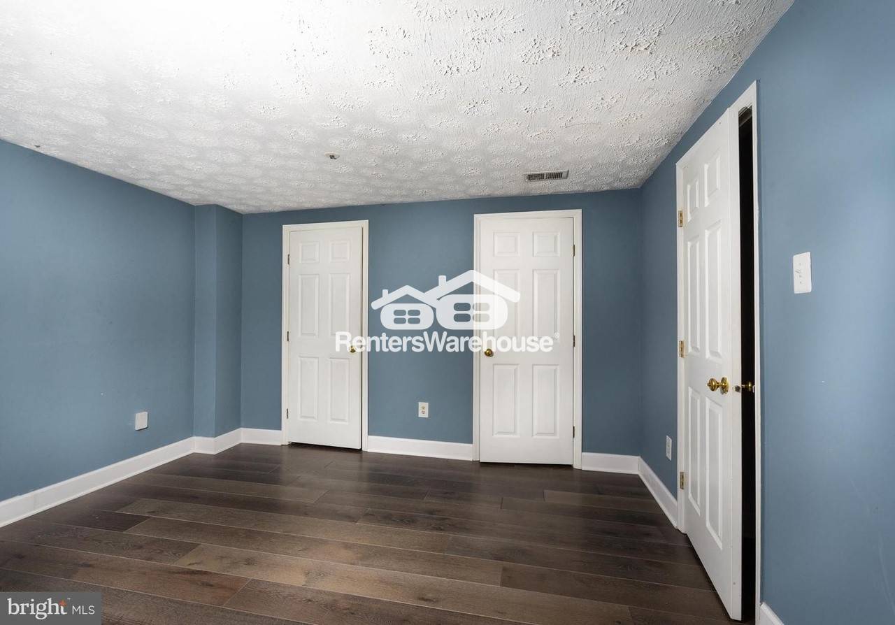 Building Photo - 805 Deering Rd