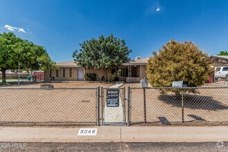 Building Photo - 9048 E Grandview St
