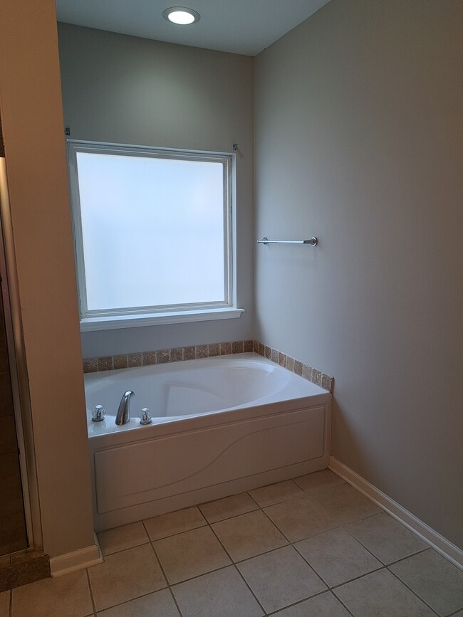 Building Photo - 265 Oxmoor Pl