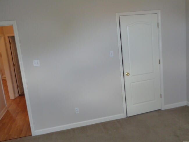 Building Photo - 5059 Silver Oak Dr