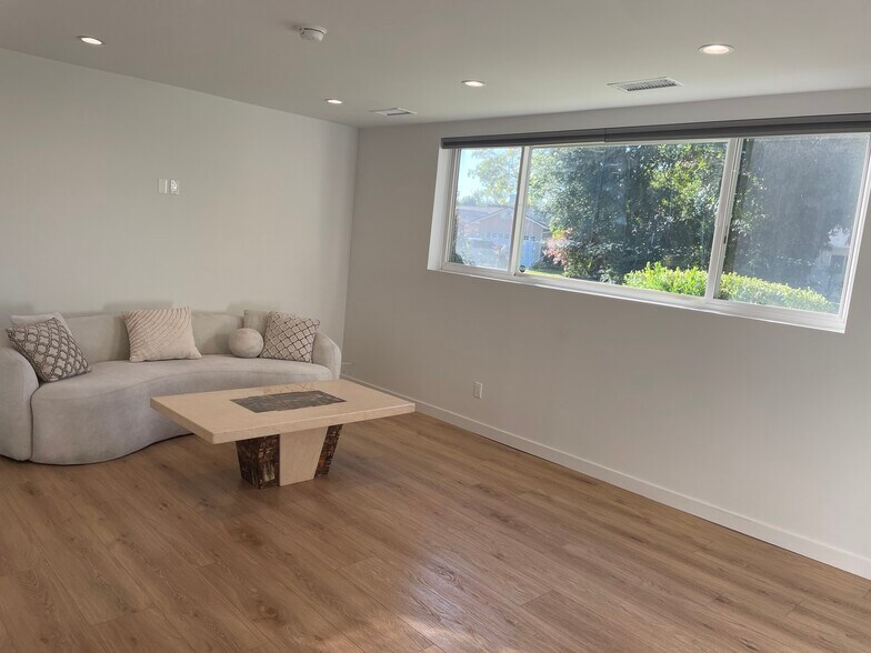 Building Photo - 22261 Haynes St