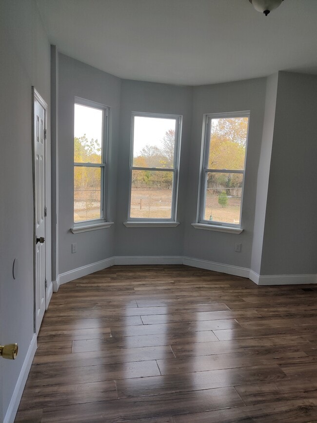 Building Photo - 628 N 55th St