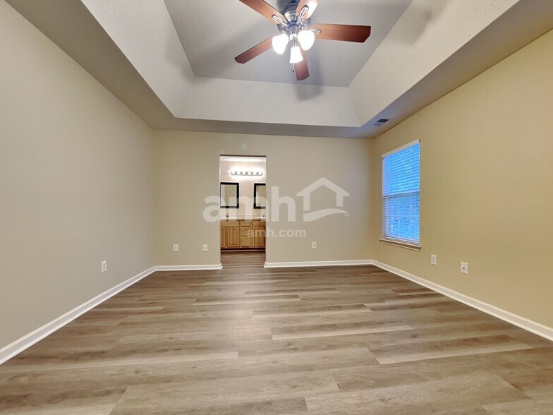 Building Photo - 224 Bainsbury Ln
