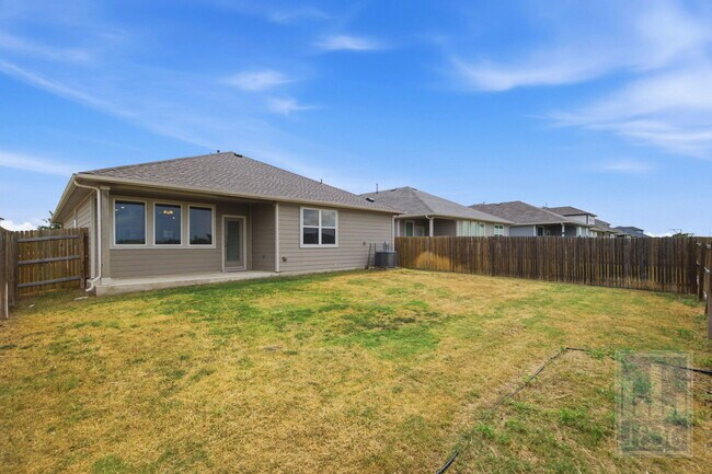 Building Photo - 216 Big Cypress Byu Rd