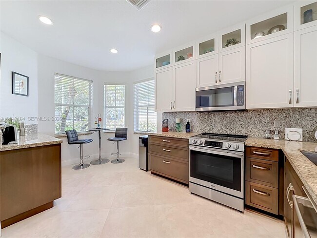 Building Photo - 1556 Winterberry Ln