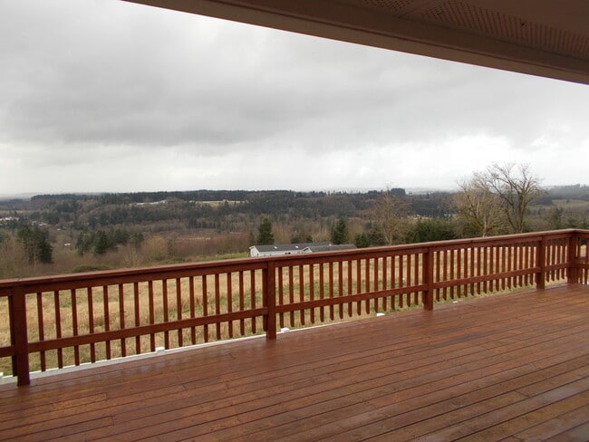 Building Photo - R91G/$1895.00 RENTED