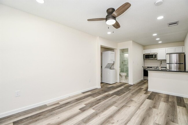 Building Photo - 3715 St Charles St