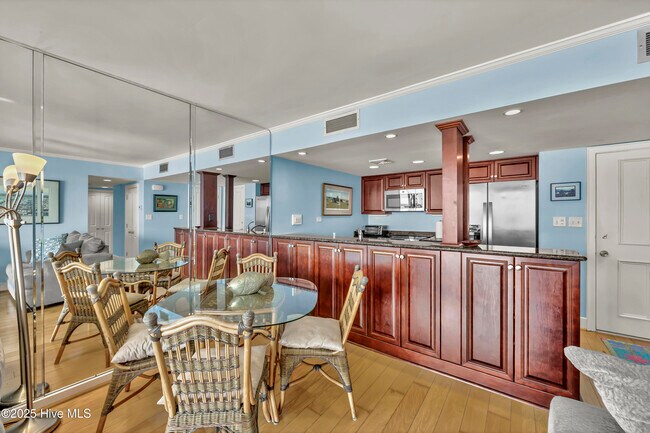 Building Photo - 322 Causeway Dr