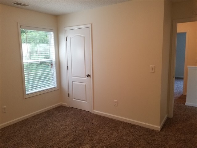 Building Photo - 119 Mount Comet Ct