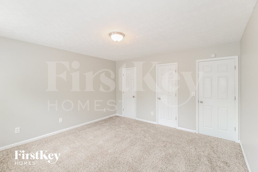 Building Photo - 5695 Sugar Creek Ct