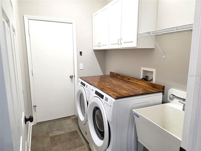 Building Photo - 511 Crowned Eagle Ct