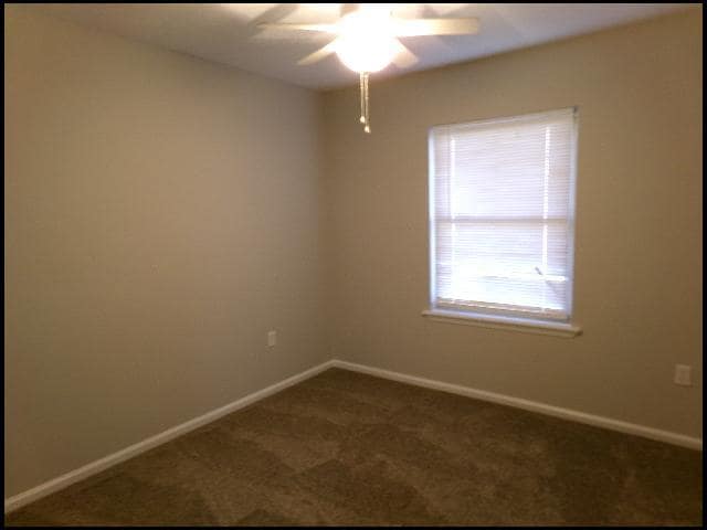 Building Photo - 8 Brookway Ln