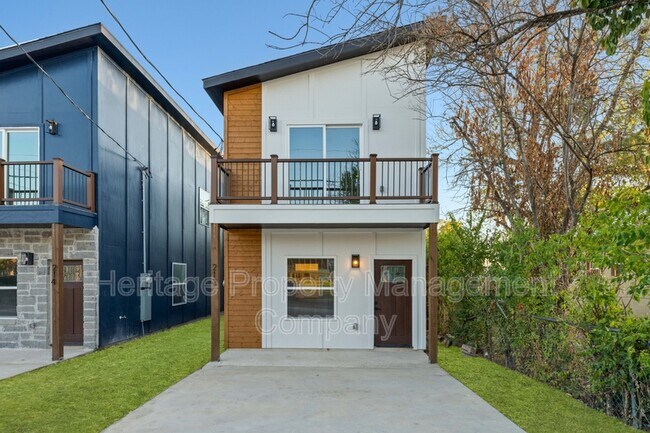 Primary Photo - 212 Cooper St