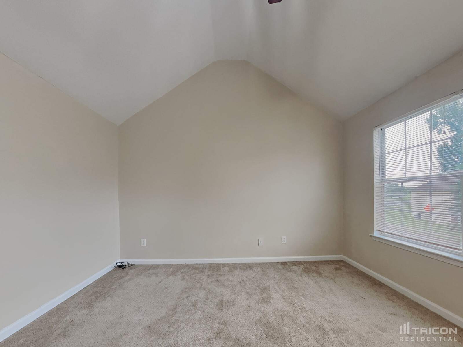 Building Photo - 11260 James Madison Dr