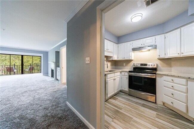 Building Photo - 27306 Plantation Dr NE
