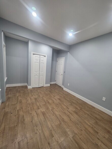 Building Photo - 28 Elm Ave