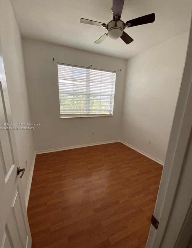 Building Photo - 10805 NW 89th Terrace