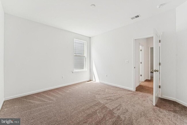 Building Photo - 58 Boxelder Dr