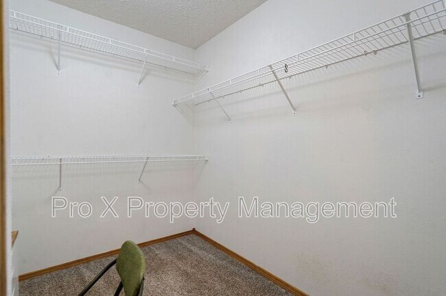 Building Photo - 4223 W Madison St