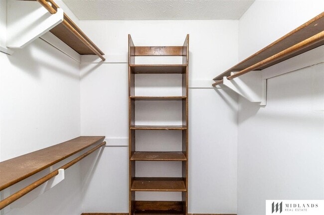 Building Photo - 13302 S 26th Ave