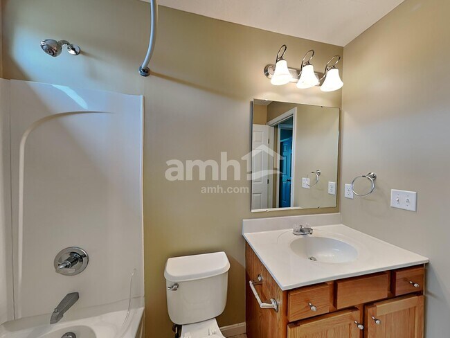 Building Photo - 6607 Thistle Grove