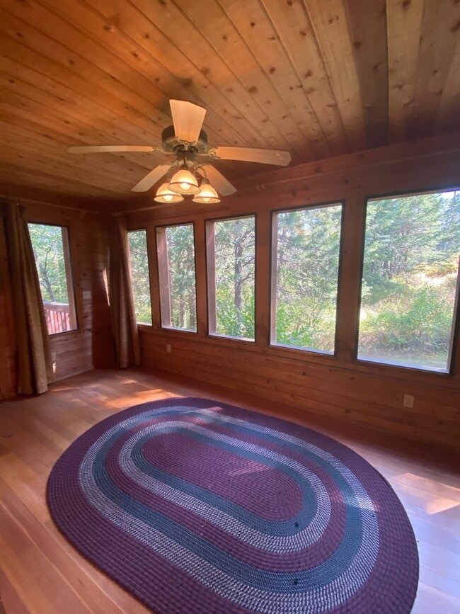 Building Photo - Quaint Country Living (APP#143)