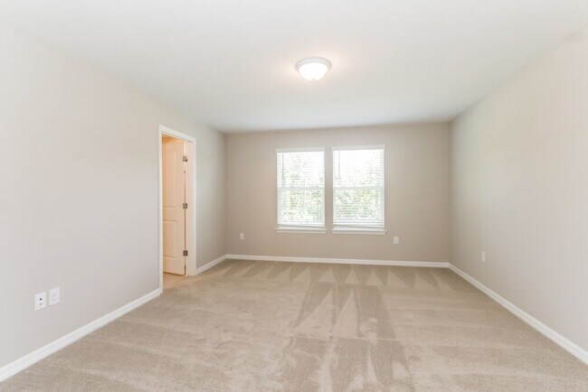 Building Photo - 2259 Shasta St