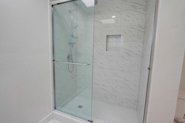 Building Photo - Charming & Upgraded San Marcos Home with Privacy and Space