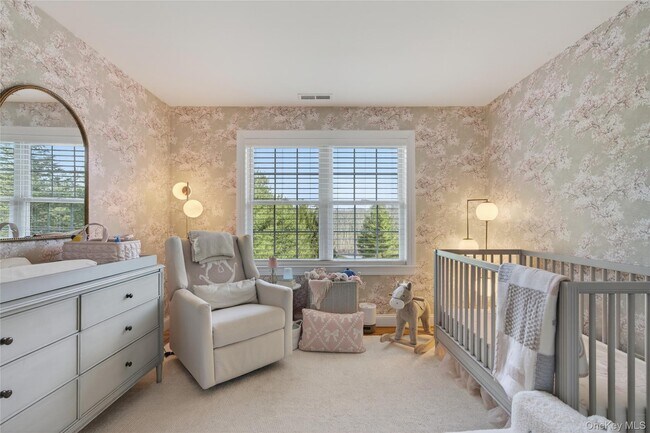 Building Photo - 231 Lake Rd