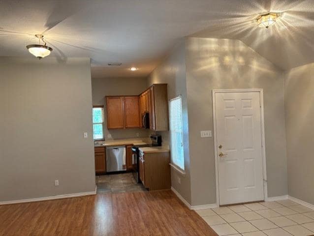 Building Photo - 2316 Clermont Ln