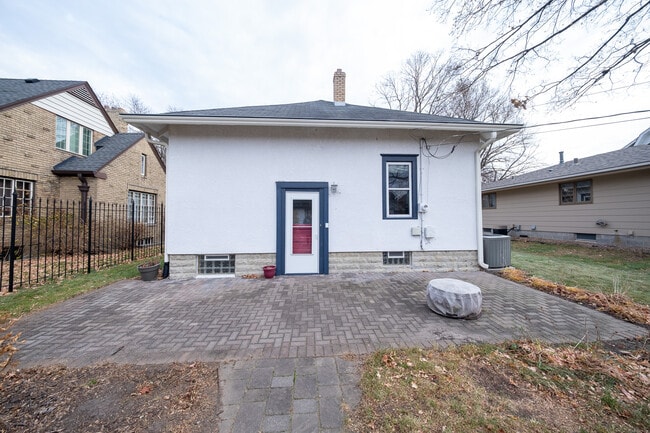 Building Photo - 4135 Quail Ave N