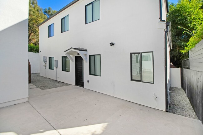 Building Photo - 5624 Raber St