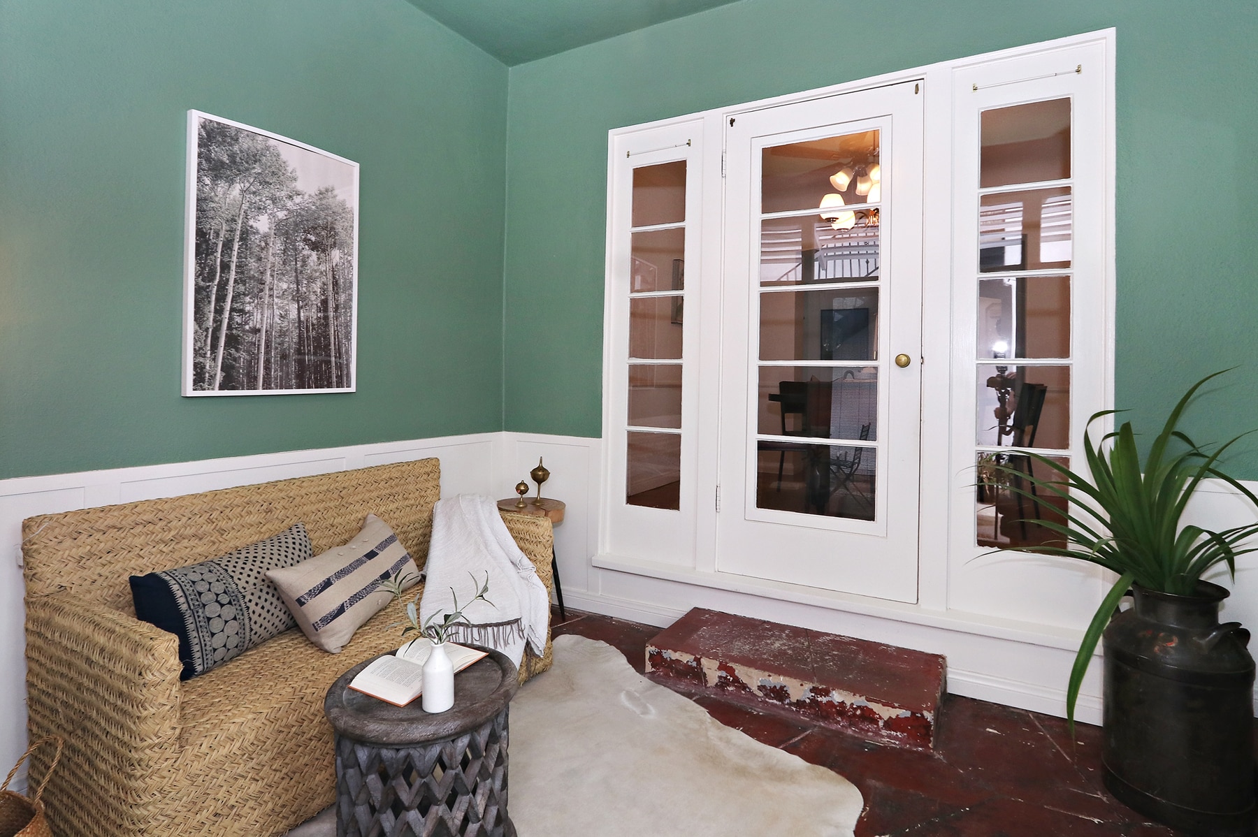 Building Photo - 329 N Avenue 66