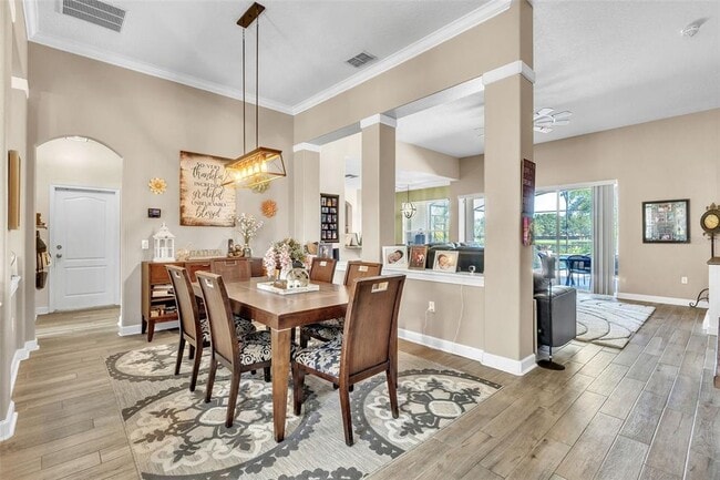 Building Photo - 9957 Oak Quarry Dr
