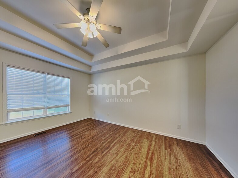 Building Photo - 2405 Joshua Ln