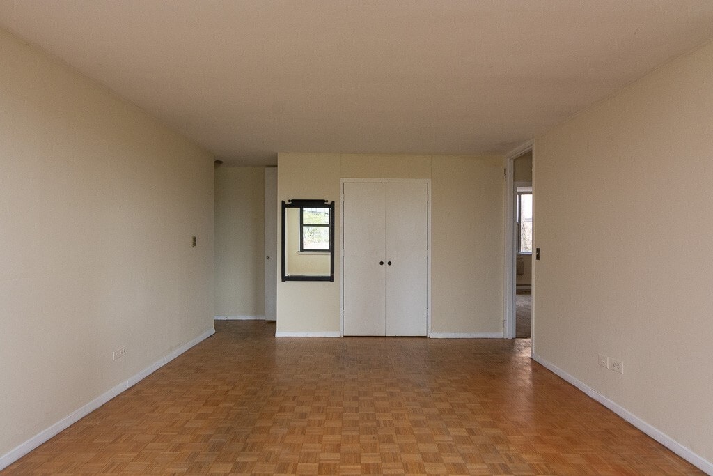 Building Photo - 1449 N Dearborn