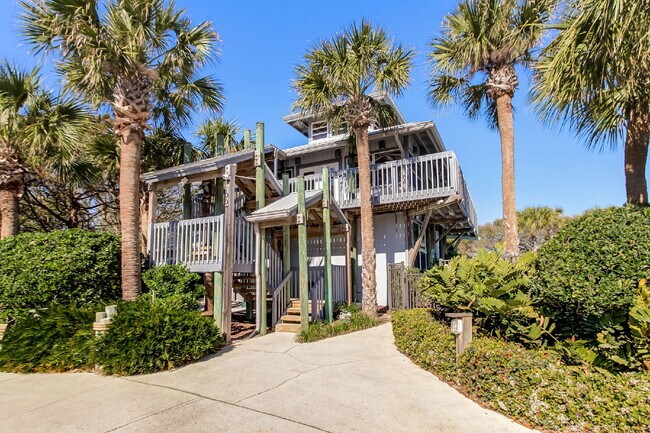 Building Photo - Coastal Living Just 2 Blocks from the Beach | Gated Community + Resort Amenities
